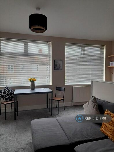 2 Bedroom Flat To Rent In Horfield, Horfield, Bristol, BS7