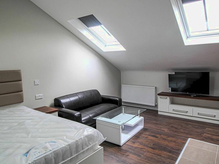 Studio To Rent In Fossgate, York, North Yorkshire YO1