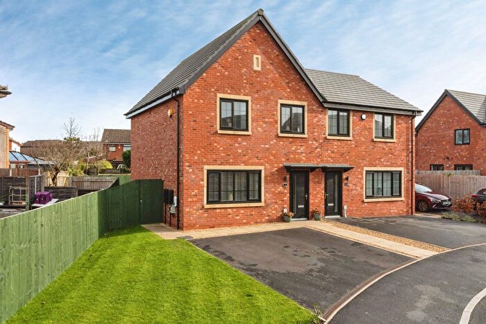 3 Bedroom Semi-Detached House For Sale In Shire Croft, Bolton, BL5