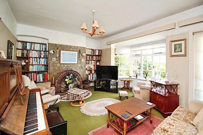 4 Bedroom Detached Bungalow For Sale In Station Road, Kirby Muxloe, LE9