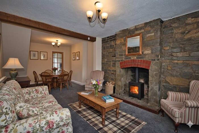 2 Bedroom Terraced House For Sale In West End, Street, BA16