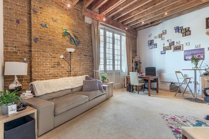 1 Bedroom Flat To Rent In Western Gateway, London, E16