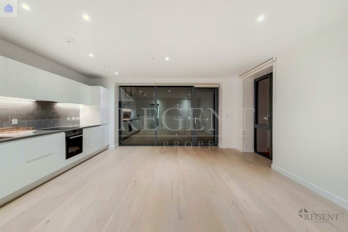 2 Bedroom Apartment To Rent In Fairwater House, Royal Wharf, E16