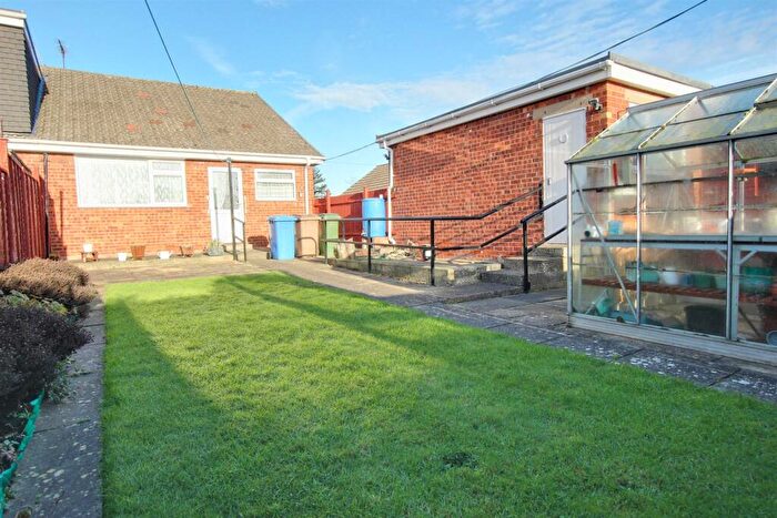 2 Bedroom Semi-Detached Bungalow For Sale In Wheatlands Drive, Molescroft, HU17