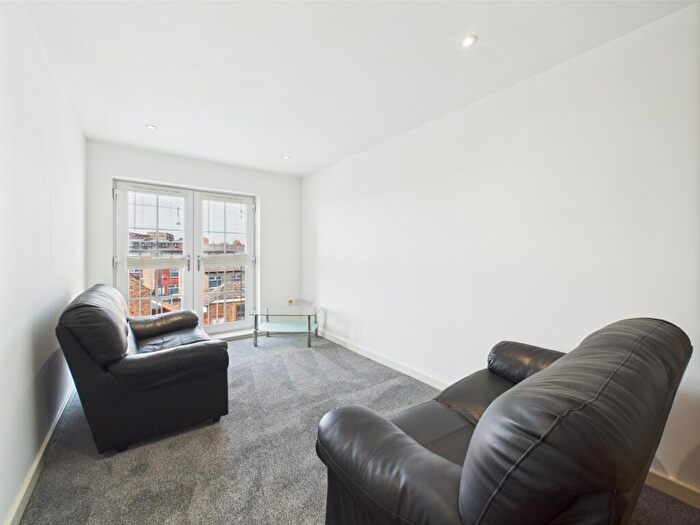 2 Bedroom Flat To Rent In Horsfall Street, Kaber Court, L8