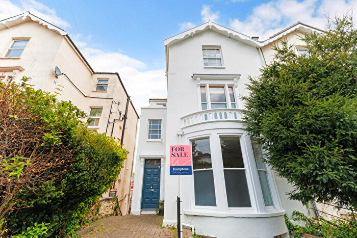 5 Bedroom Semi-Detached House For Sale In Hampton Park, Bristol, BS6