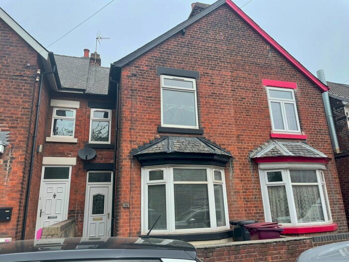 3 Bedroom Semi-Detached House To Rent In Elmton Road, Creswell, Worksop, S80