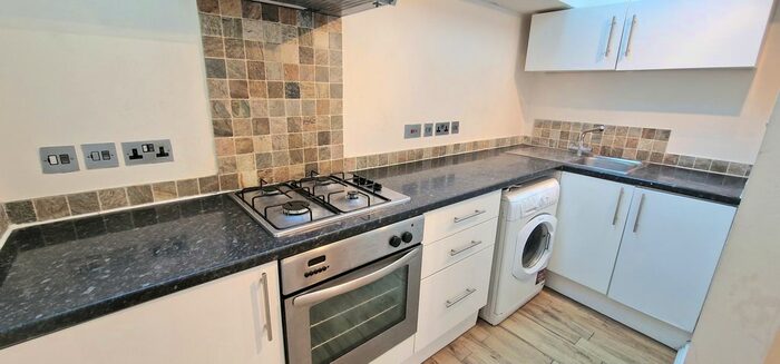 1 Bedroom Flat To Rent In Acme Road, Watford, WD24