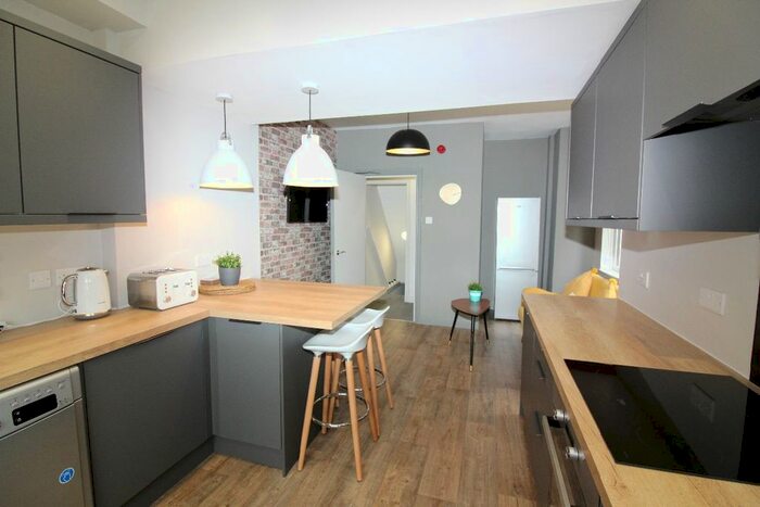 5 Bedroom Terraced House To Rent In Cliff Street, Preston, PR1