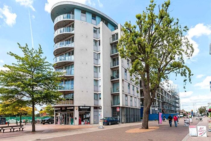 2 Bedroom Flat For Sale In Rubicon Court, - North Street, Romford, RM1