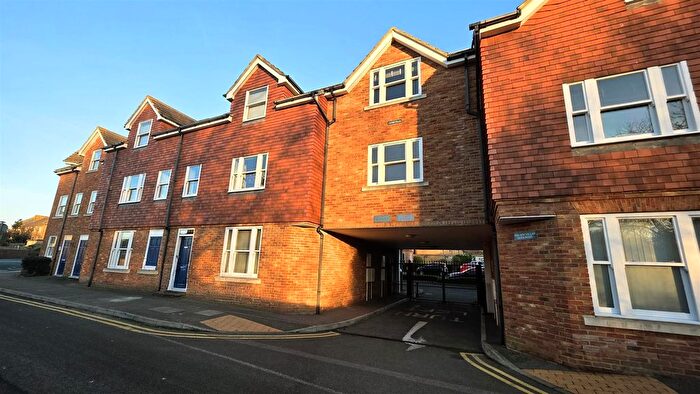 1 Bedroom Flat To Rent In Quex Road, Westgate-On-Sea, CT8