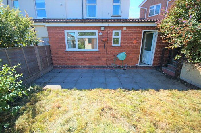 4 Bedroom End Of Terrace House To Rent In Burnsall Grove, Canley, Coventry CV5