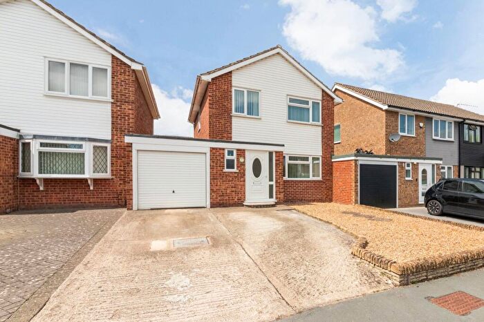 3 Bedroom Link Detached House For Sale In Nash Drive, Abingdon, OX14