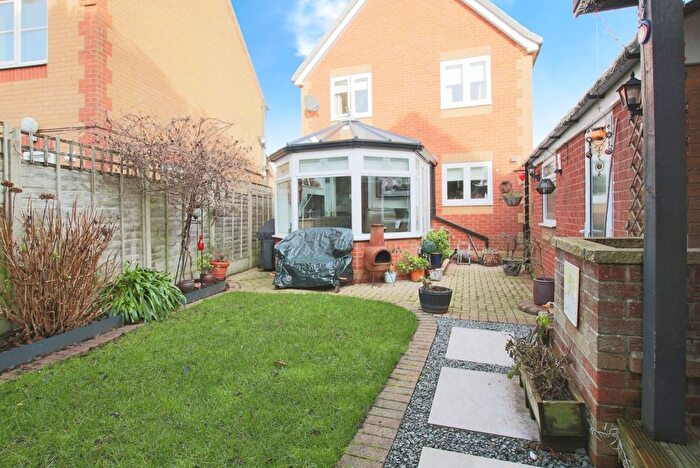 3 Bedroom Detached House For Sale In Waterland Close, Hedon, Hull, HU12