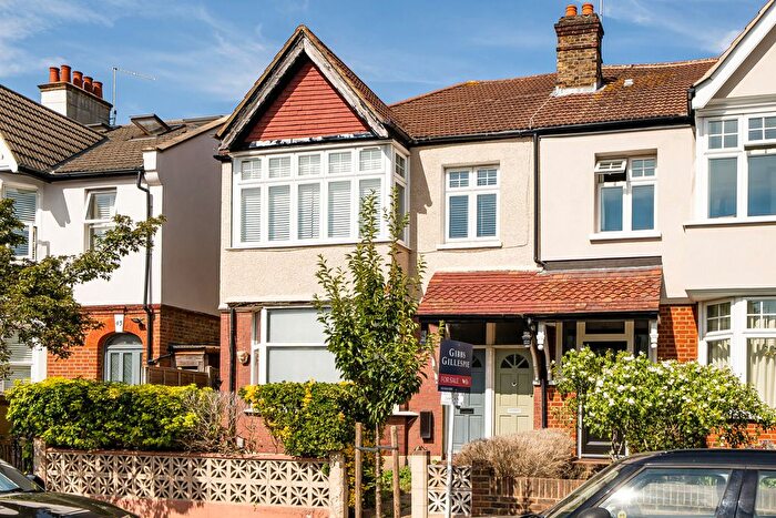 2 Bedroom Maisonette For Sale In Waldemar Avenue, London, W13
