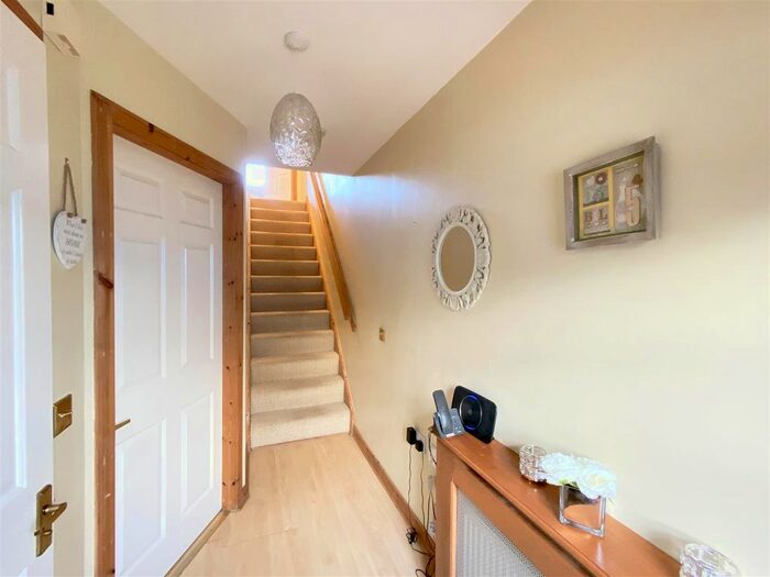 3 Bedroom Semi Detached House For Sale In 14 Main Road, Aberuthven