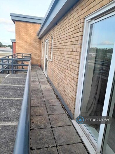 1 Bedroom Penthouse To Rent In Paveley Court, London, NW7