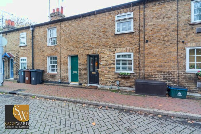 2 Bedroom Terraced House To Rent In Hertingfordbury Road, Hertford, Hertfordshire, SG14