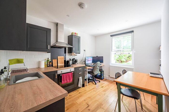 1 Bedroom Flat To Rent In Herne Hill, Herne Hill, London, SE24