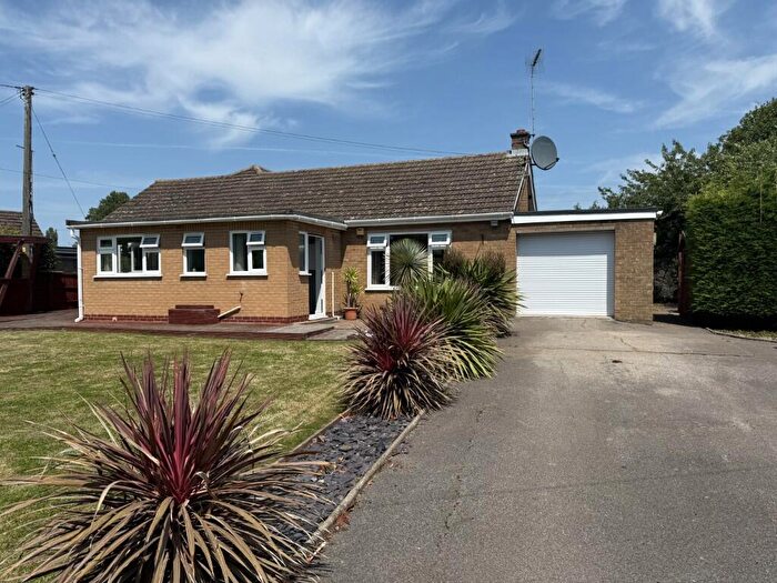 3 Bedroom Detached Bungalow For Sale In The Little Hermitage, Colletts Bridge Lane, Elm, Wisbech, Cambridgeshire, PE14