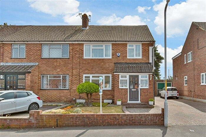 3 Bedroom Semi-Detached House For Sale In Priory Grove, Ditton, Kent, ME20