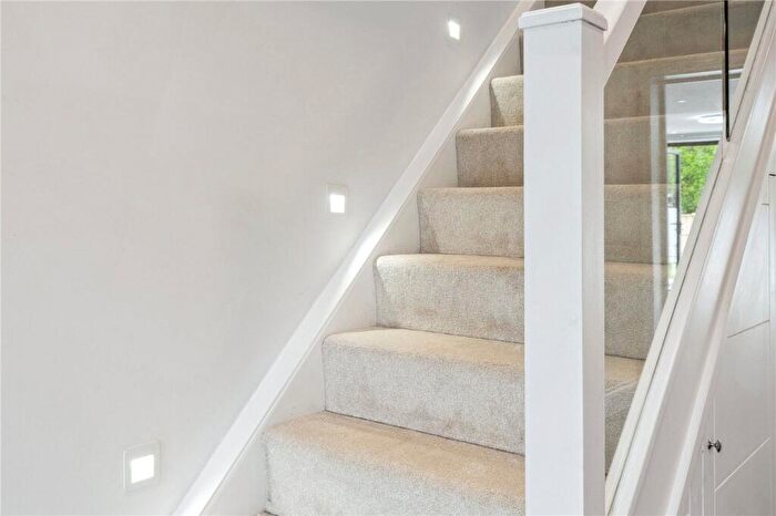 5 Bedroom Detached House For Sale In Sandy Lane, Chobham, Surrey, GU24