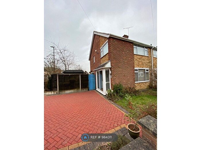 3 Bedroom End Of Terrace House To Rent In The Triangle, Allesley, Coventry, CV5