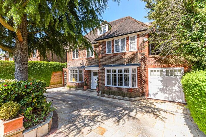 6 Bedroom Detached House To Rent In Chalton Drive, Hampstead Garden Suburb, N2