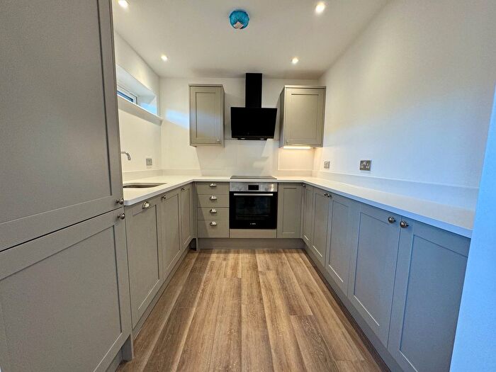 1 Bedroom Flat To Rent In Canon Street, Taunton, TA1