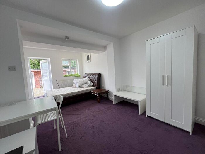 Studio To Rent In Cheyneys Avenue, Edgware, HA8