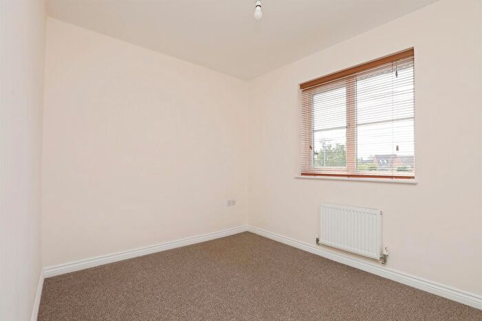 3 Bedroom End Of Terrace House For Sale In Jentique Close, Dereham, NR19