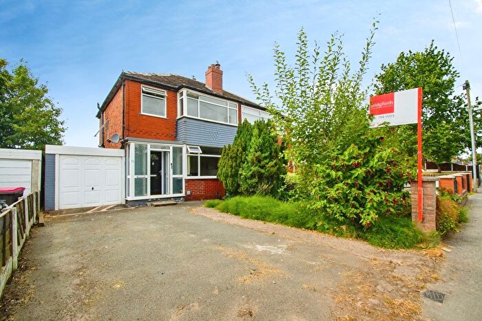 3 Bedroom Semi-Detached House For Sale In Sharp Street, Worsley, Manchester, Greater Manchester, M28