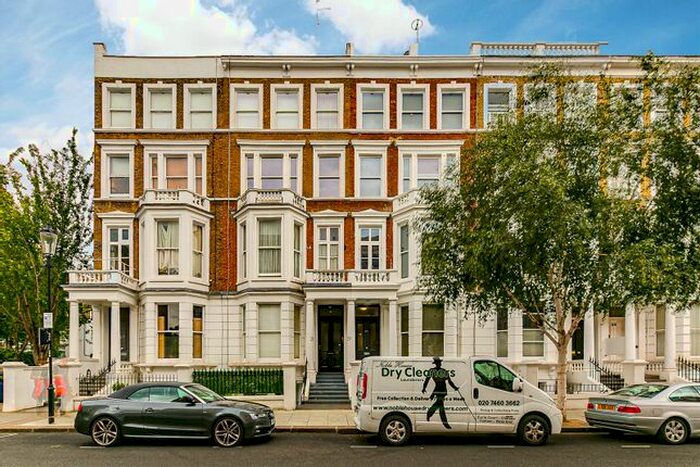 Studio To Rent In Longridge Road, Earls Court, London SW5