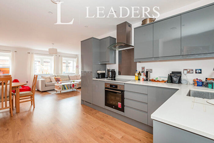 2 Bedroom Apartment To Rent In West Street, Reigate, RH2
