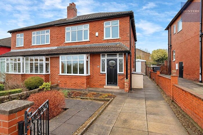 3 Bedroom Semi Detached House For Sale In Mount Pleasant Road, Pudsey, LS28