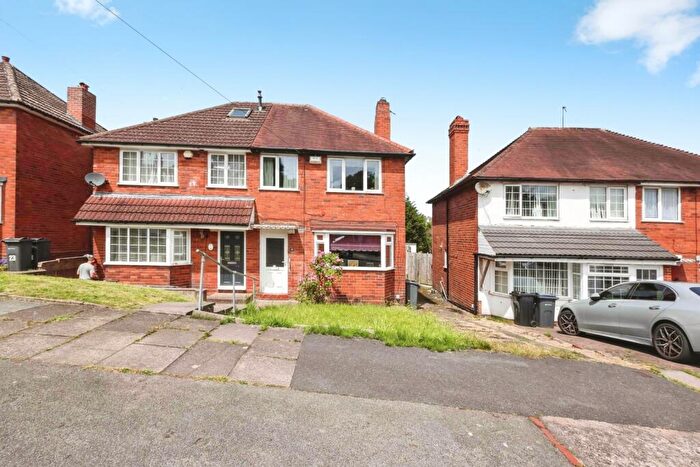 3 Bedroom Semi Detached House For Sale In Holmesfield Road, Birmingham, West Midlands, B42