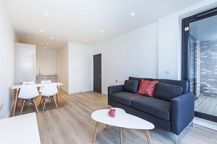 1 Bedroom Flat To Rent In Blair Street, E14