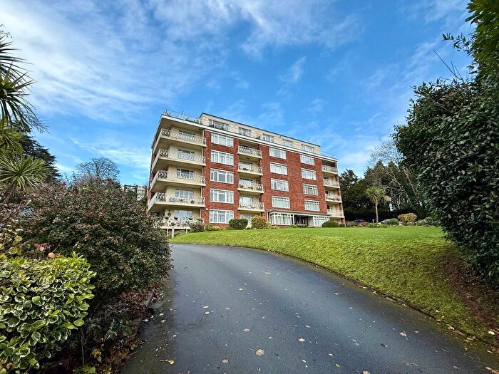 2 Bedroom Flat For Sale In Old Torwood Road, Torquay, TQ1