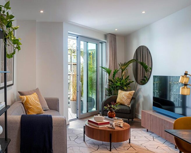 1 Bedroom Flat To Rent In Bloom East, Nine Elms Ln, Nine Elms, London, SW11