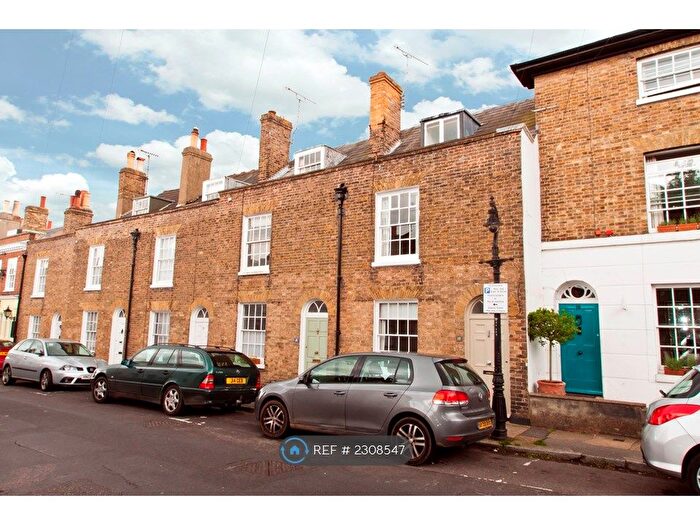 5 Bedroom Terraced House To Rent In Orchard Street, Canterbury, CT2