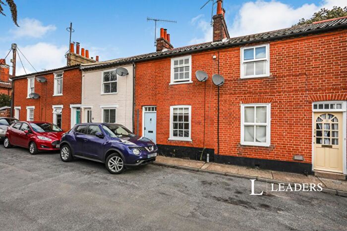 2 Bedroom House To Rent In Deben Road, Woodbridge, IP12