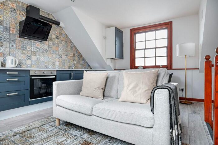 2 Bedroom Apartment To Rent In Brick Lane, London, E1