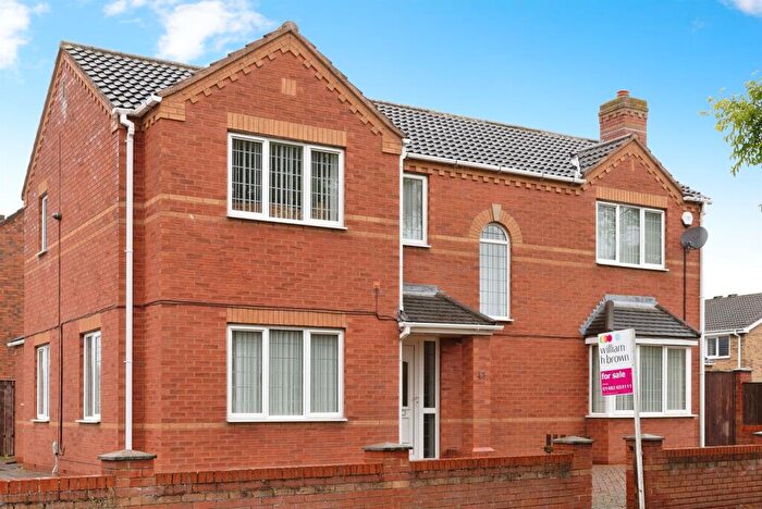 4 Bedroom Detached House For Sale In Summergroves Way, Hull, HU4