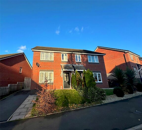3 Bedroom Semi-Detached House To Rent In Daisy Bank Drive, Telford, Shropshire, TF2