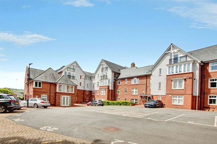 2 Bedroom Flat For Sale In Monument Court, Nevilles Cross, Durham, DH1