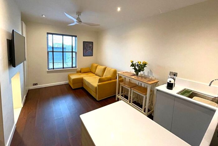 Studio To Rent In St Margarets Road, Mins Walk Station, TW1