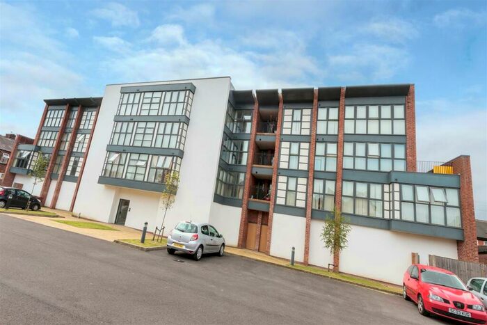 3 Bedroom Apartment To Rent In Cotton Square, Claremont Road, Manchester, M14