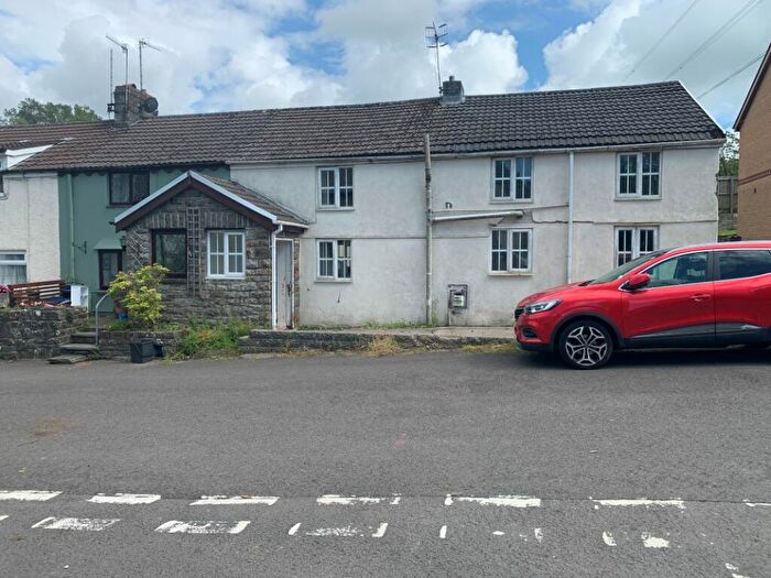 4 Bedroom Cottage For Sale In Crown Road, Kenfig Hill, Bridgend, CF33