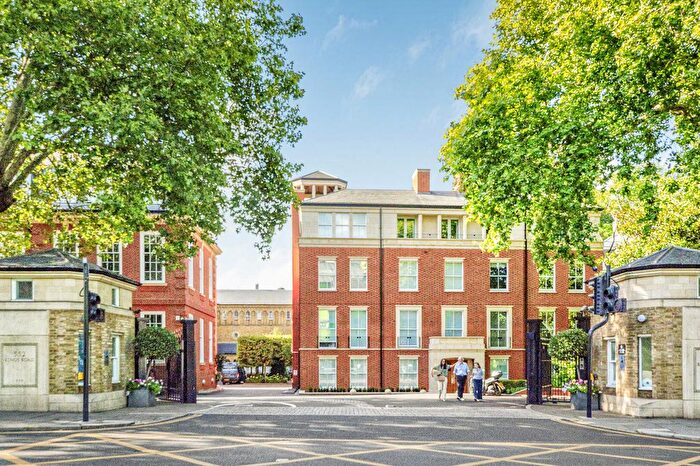 2 Bedroom Flat To Rent In Coleridge Gardens, Chelsea, SW10