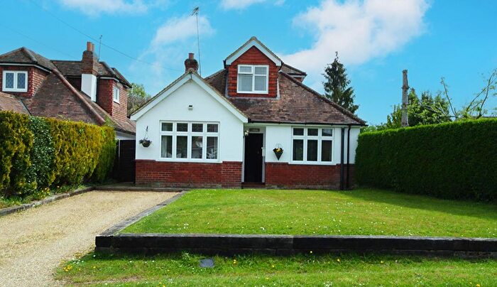 4 Bedroom Detached House For Sale In Halebourne Lane, Chobham, Woking, GU24